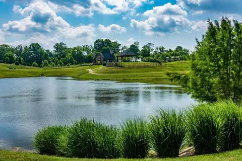 View/Area - 6211 Vintage Fleet Ln, Union, KY 41091 photo 10 of 13