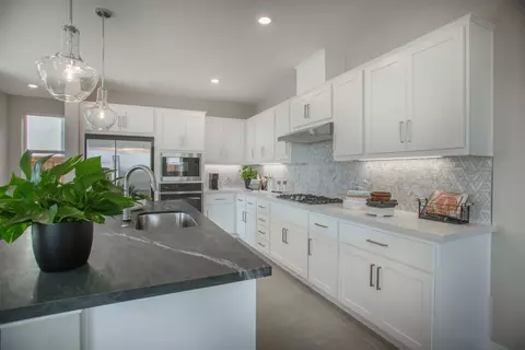 Kitchen - 16939 Gebhardt St, Lathrop, CA 95330 photo 2 of 5