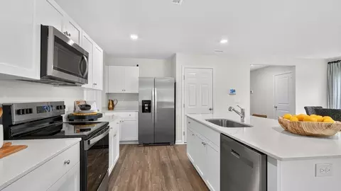 Kitchen - 568 Stream Walk Xing, Wendell, NC 27591 photo 4 of 4