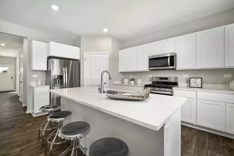 Kitchen - 6807 Applegate Dr, Plainfield, IL 60586 photo 7 of 10