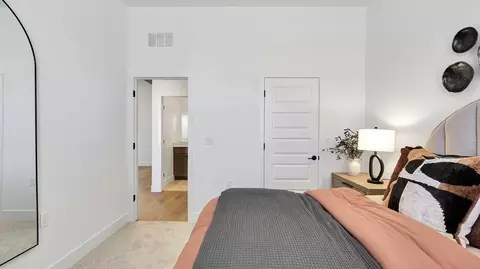 Bedroom - 1943 Oasis Rd S, Madera, CA 93636 photo 4 of 5
