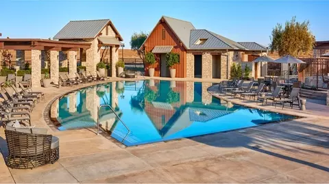 Exterior - 1943 Oasis Rd S, Madera, CA 93636 photo 2 of 3