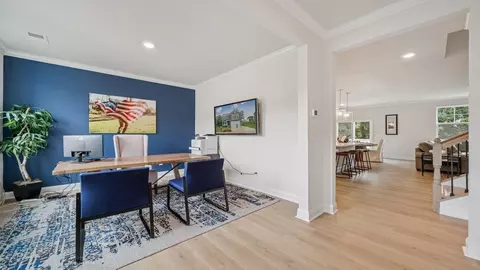 Entry Way - 002 2, Staunton, VA 24401 photo 7 of 13