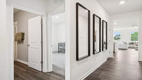 Entry Way - 002 2, Staunton, VA 24401 photo 2 of 13