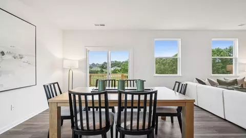 Dining - 002 2, Staunton, VA 24401 photo 5 of 8