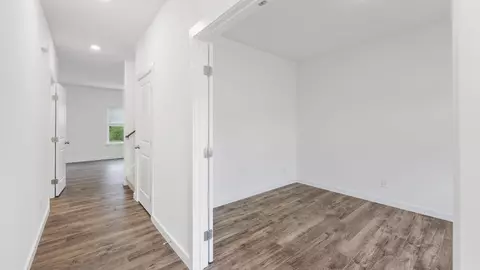 Entry Way - 7372 Bendire Loop, Hixson, TN 37343 photo 1 of 9