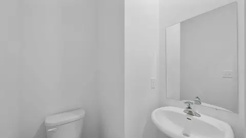 Bath - 7372 Bendire Loop, Hixson, TN 37343 photo 1 of 4