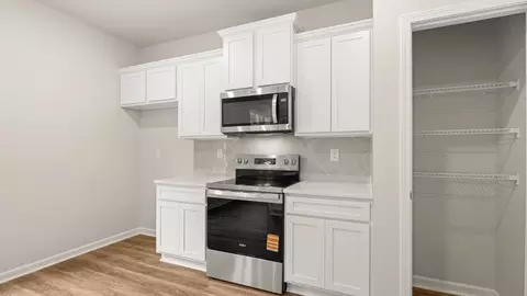 Kitchen - 88 Bristol Blvd, Winder, GA 30680 photo 3 of 9