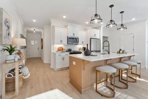 Entry Way - 201 Admor Ln, Acworth, GA 30102 photo 9 of 10