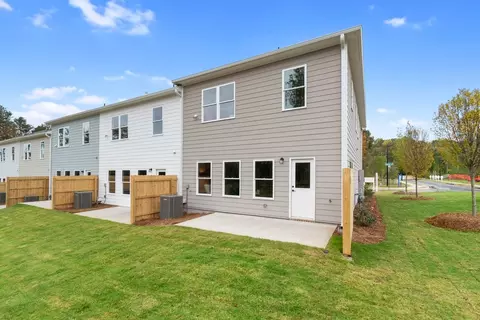 Exterior - 201 Admor Ln, Acworth, GA 30102 photo 2 of 3