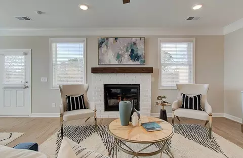 Living - 201 Admor Ln, Acworth, GA 30102 photo 6 of 15