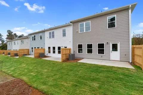 Exterior - 201 Admor Ln, Acworth, GA 30102 photo 3 of 3