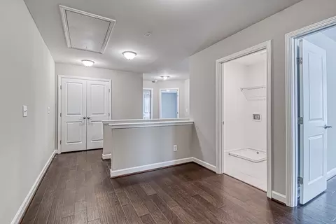 Entry Way - 201 Admor Ln, Acworth, GA 30102 photo 4 of 10