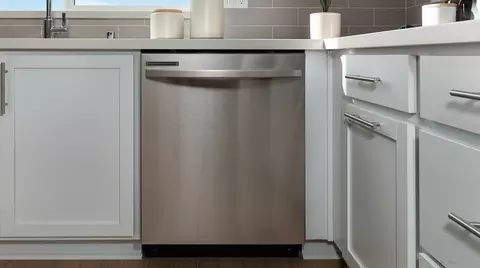 Kitchen - 800 Paitakis Ln, Ripon, CA 95366 photo 4 of 7