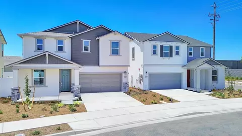 Exterior - 800 Paitakis Ln, Ripon, CA 95366 photo 4 of 7