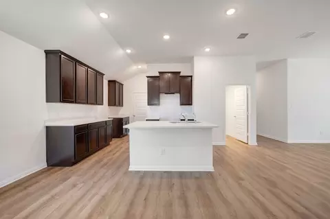 4827 Maiz Vly, Von Ormy, TX 78073