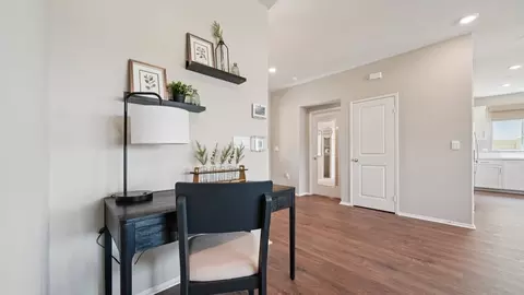 Entry Way - 31359 Vine Leaf Ct, Winchester, CA 92596 photo 4 of 7