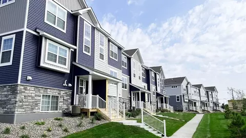 6731 Hinterland Trl S, Cottage Grove, MN 55016