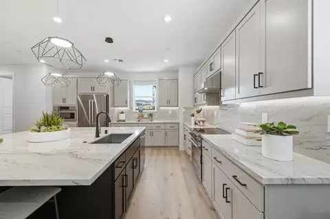 Kitchen - 4014 Cascade Way, San Ramon, CA 94583 photo 6 of 9