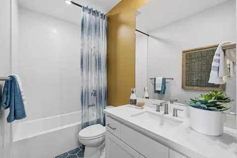 Bath - 4014 Cascade Way, San Ramon, CA 94583 photo 3 of 5
