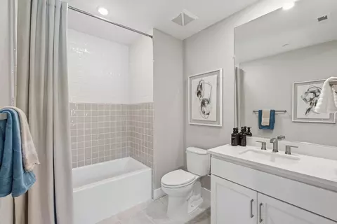 Bath - 4014 Cascade Way, San Ramon, CA 94583 photo 1 of 5