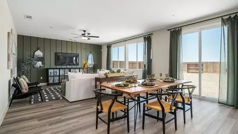 Dining - 1187 Stonebridge Ave, Tulare, CA 93274 photo 1 of 3