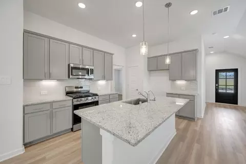 10406 Antonio Ave, Montgomery, TX 77316