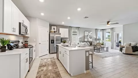Kitchen - 17794 Shade Tree Loop, Punta Gorda, FL 33982 photo 1 of 5