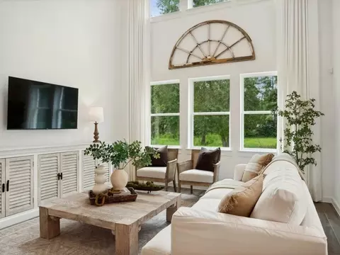 Living - 21515 Vineyard View Dr, Waller, TX 77484 photo 2 of 2