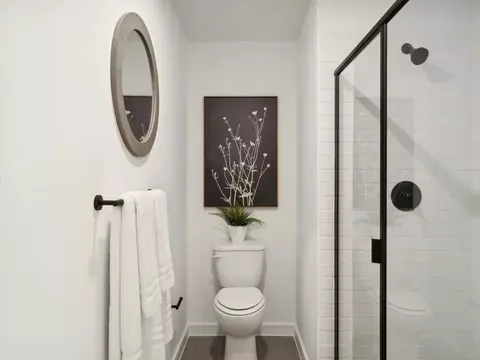 Bath - 21515 Vineyard View Dr, Waller, TX 77484 photo 4 of 4