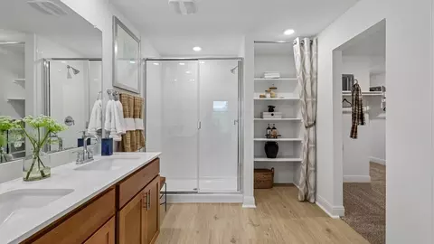 Bath - 2108 Ridge Runner Dr, Georgetown, TX 78628 photo 8 of 9