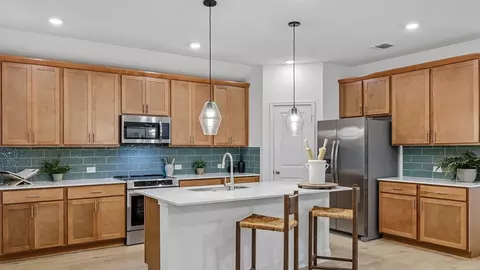 Kitchen - 2108 Ridge Runner Dr, Georgetown, TX 78628 photo 5 of 7