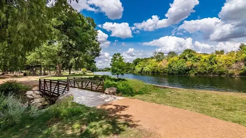 View/Area - 2108 Ridge Runner Dr, Georgetown, TX 78628 photo 7 of 8