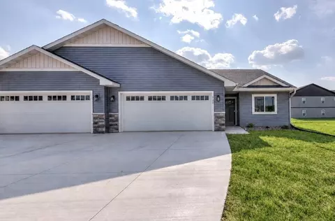 700 Sequoia Dr, Altoona, WI 54720