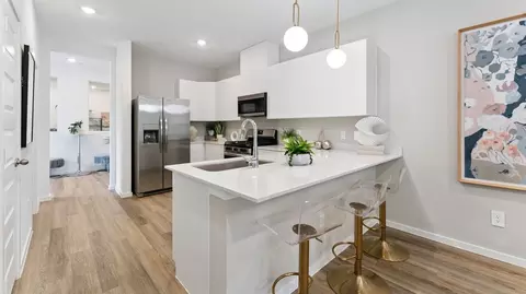 5924 Manning Oaks St, Houston, TX 77091