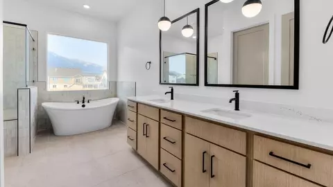 Bath - 718 N 1600 E, Salem, UT 84653 photo 1 of 6
