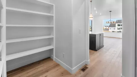Entry Way - 718 N 1600 E, Salem, UT 84653 photo 3 of 6