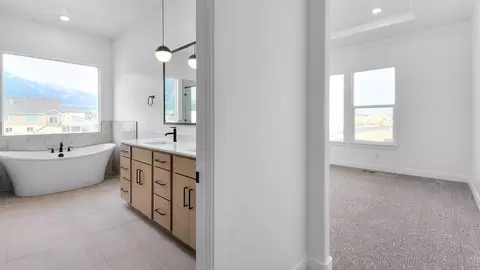 Entry Way - 718 N 1600 E, Salem, UT 84653 photo 4 of 6