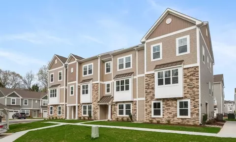 Exterior - 4307 Abercorn Dr, Suffolk, VA 23435 photo 4 of 6