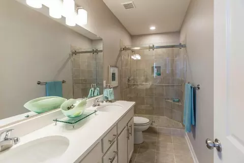 Bath - 4307 Abercorn Dr, Suffolk, VA 23435 photo 1 of 1