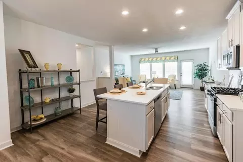 Kitchen - 4307 Abercorn Dr, Suffolk, VA 23435 photo 4 of 7