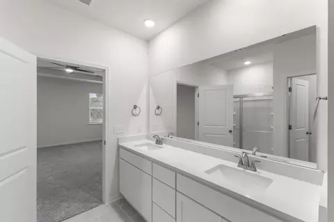 Bath - 5380 Tullamore Dr, Aiken, SC 29801 photo 4 of 5