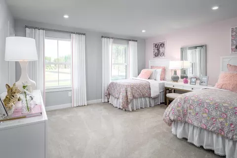 Bedroom - 343 Flying Eagle Dr, Commerce, GA 30549 photo 8 of 8