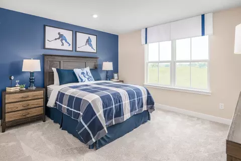 Bedroom - 343 Flying Eagle Dr, Commerce, GA 30549 photo 5 of 8