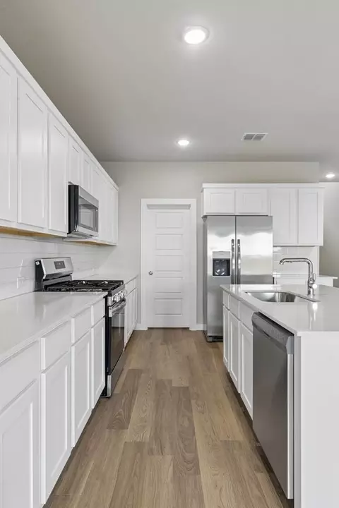 Kitchen - 6604 Denim Dr, Crowley, TX 76036 photo 3 of 8