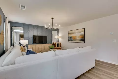 Living - 2068 April Dawn Trl, Thomson, GA 30824 photo 4 of 7