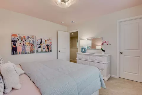 Bedroom - 2068 April Dawn Trl, Thomson, GA 30824 photo 4 of 8