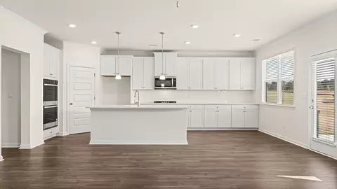 Kitchen - 610 Edgar St, Hampton, GA 30228 photo 1 of 5