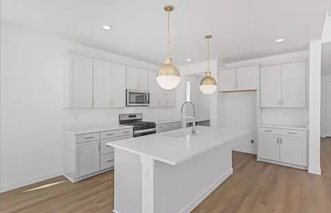 Kitchen - 4934 N Topaz Dr, Eagle Mountain, UT 84005 photo 1 of 3