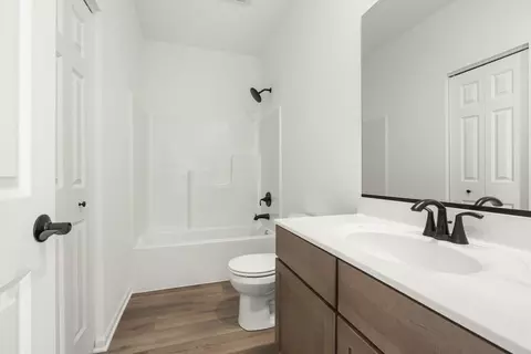 Bath - 6466 E 104th Ave, Crown Point, IN 46307 photo 1 of 14